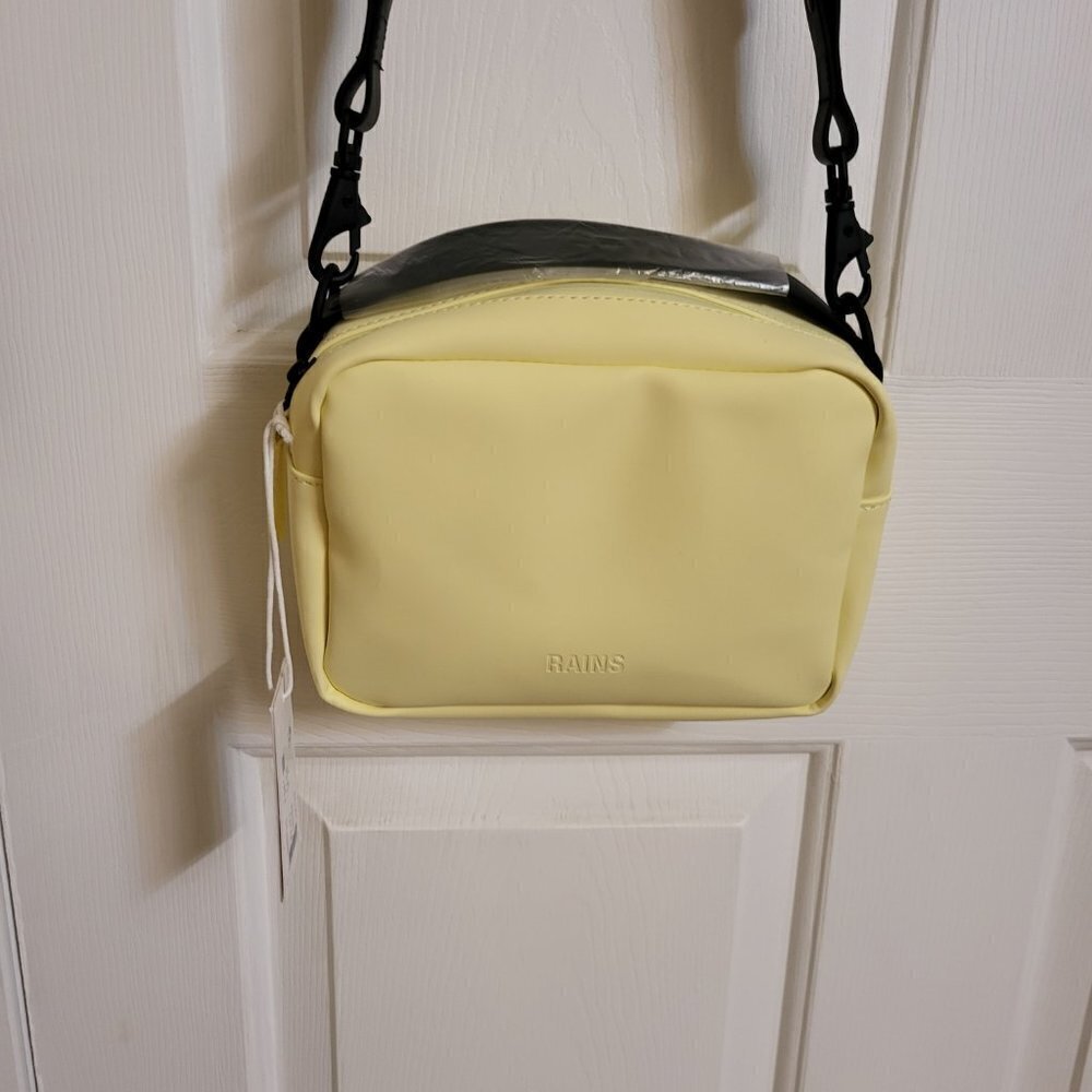 Rains Box Bag Color Straw Crossbody shoulder bag NWT - Picture 14 of 14